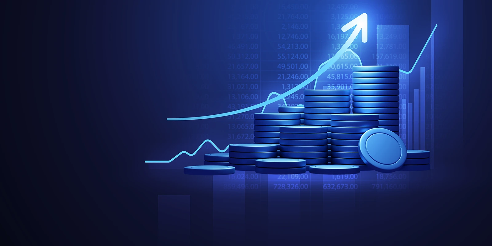 Pièces empilées avec une flèche vers le haut symbolisant la croissance financière.
